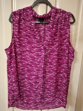 Women's Sleeveless V-Neck Dot Print Blouse - Magenta